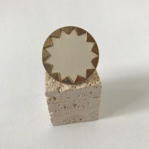 AUTHENTIC House of Harlow Lg Cream Starburst Ring